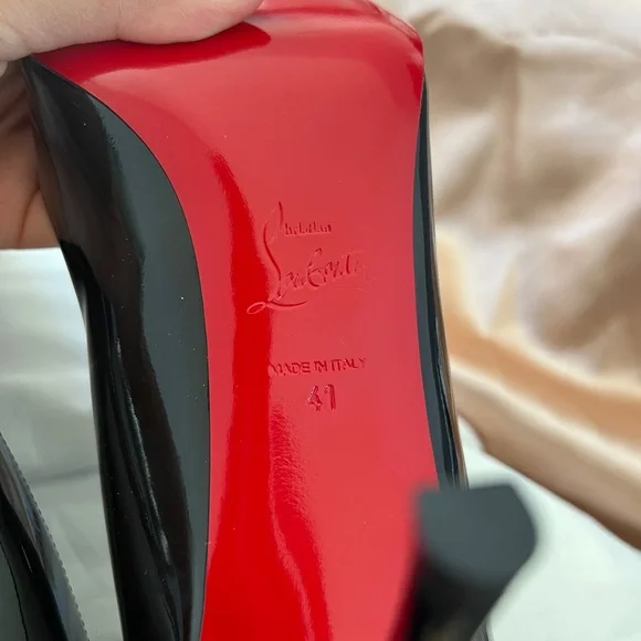 Christian Louboutin Dolly Pump - Picture 10 of 13
